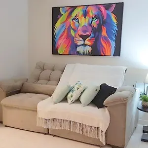 Conforto Prox Do Shopping Nações Prox Abba Church - Cozinha Completa - Ar Condicionado - Wifi - Smart Tv 32' - Youtube E Apps - Estacionamento Privado - Portaria 24h - Acomoda Até 6 Pessoas - Anfitriã Superhost No 5 Estrelas Apartamento